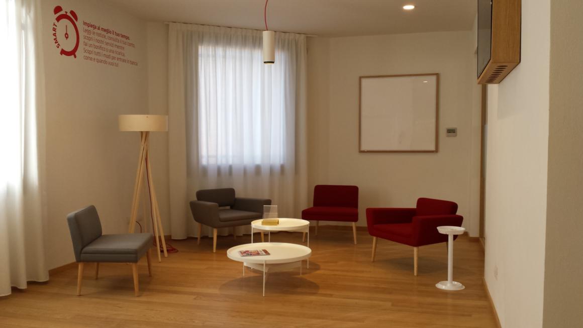 61 FILIALE BANCARIA 8